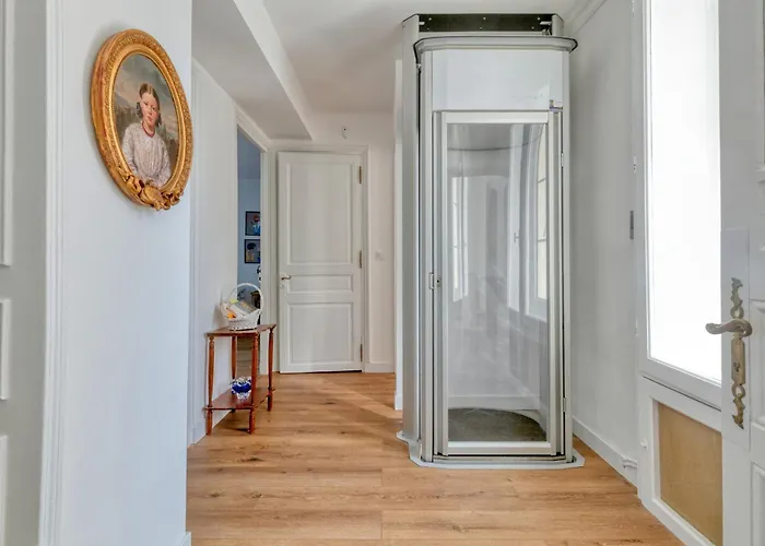 Lin Et Maree Face Ocean